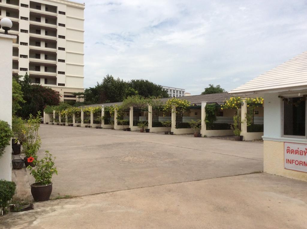 Money Resort Pattaya Exterior photo